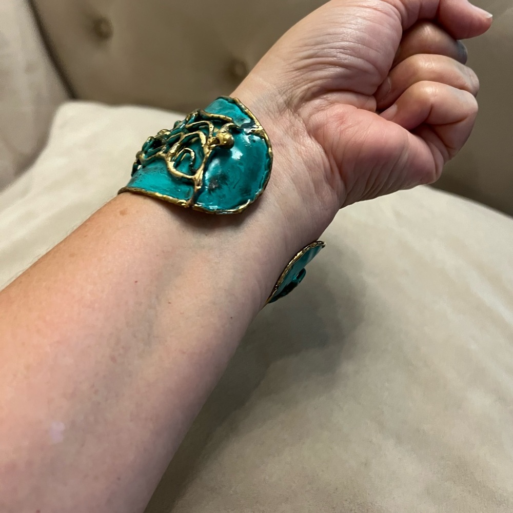 Gorgeous Metal Bangle - image 3